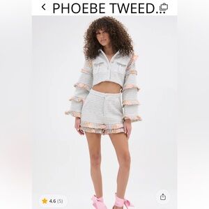 NWT! Akira Phoebe ruffle trim shorts size medium